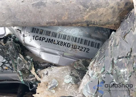 2019 Jeep Cherokee Latitude Plus 4X4 z USA, uszkodzony, nr VIN 1C4PJMLX8KD107272